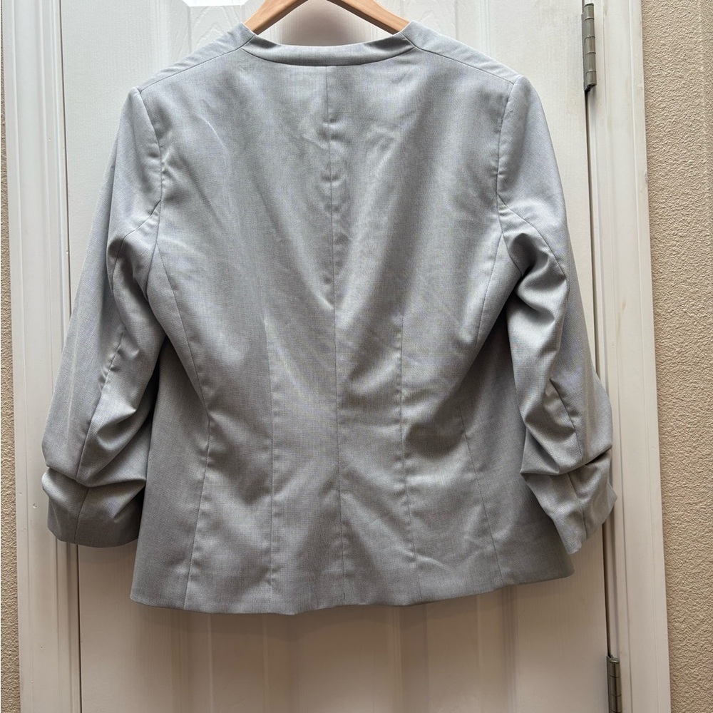 H&M Gray Blazer with Crew Neckline and Ruched Sleeves - Picture 5 of 5